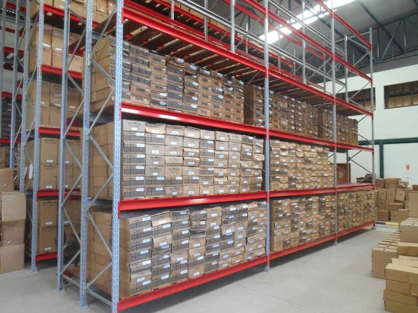 Porta-Paletes Seletivo Carga Manual para Sapatos